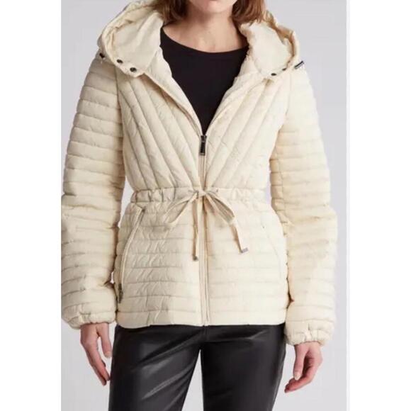 BCBGeneration Jackets & Blazers - BCBGeneration $278 Diagonal Seam Puffer Hooded Jacket Coral Oyste Size L